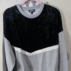 NWT Freshman Womens Fashion Sweatshirt